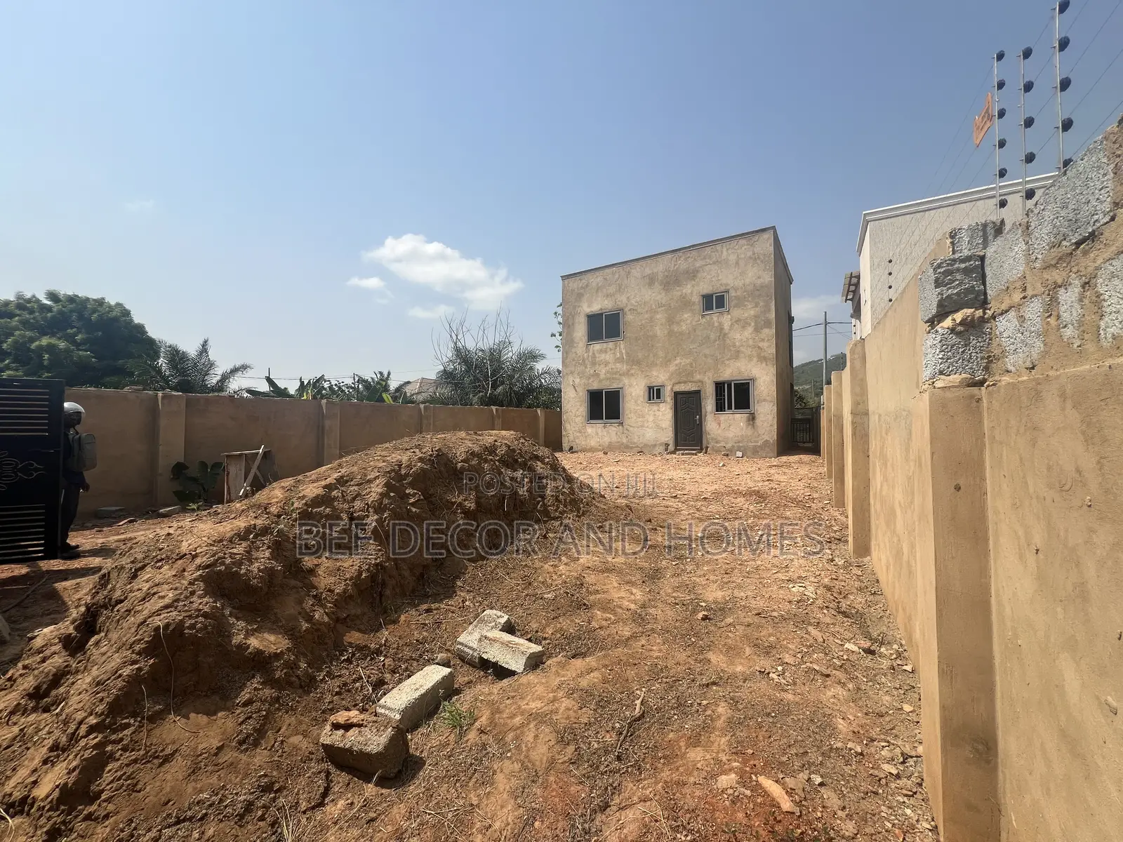 3bdrm House in Bee Decor & Homes, Oyarifa Mall Area for sale in Oyarifa Mall Area