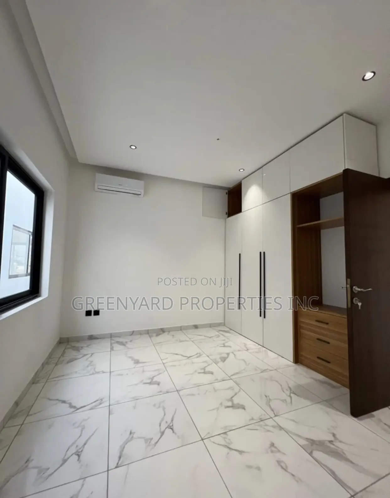 3bdrm Duplex in School Junction, Ashaley Botwe for rent in Ashaley Botwe