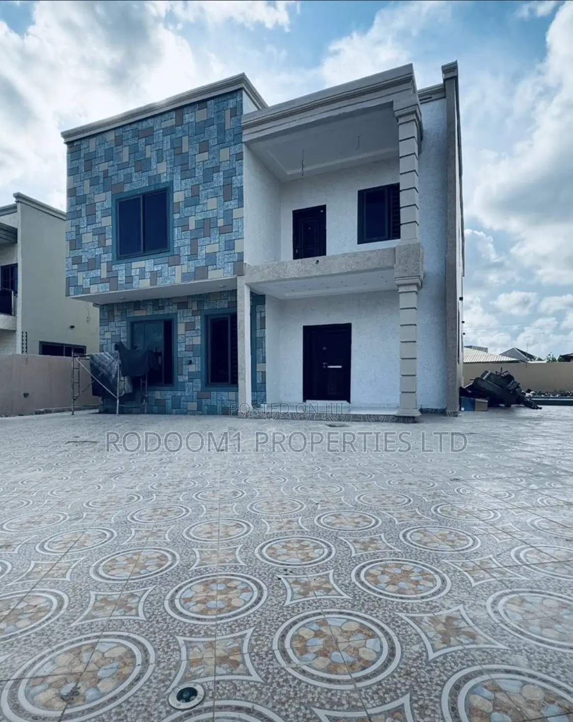 4bdrm House in Lakeside for sale in Lake Side Estate