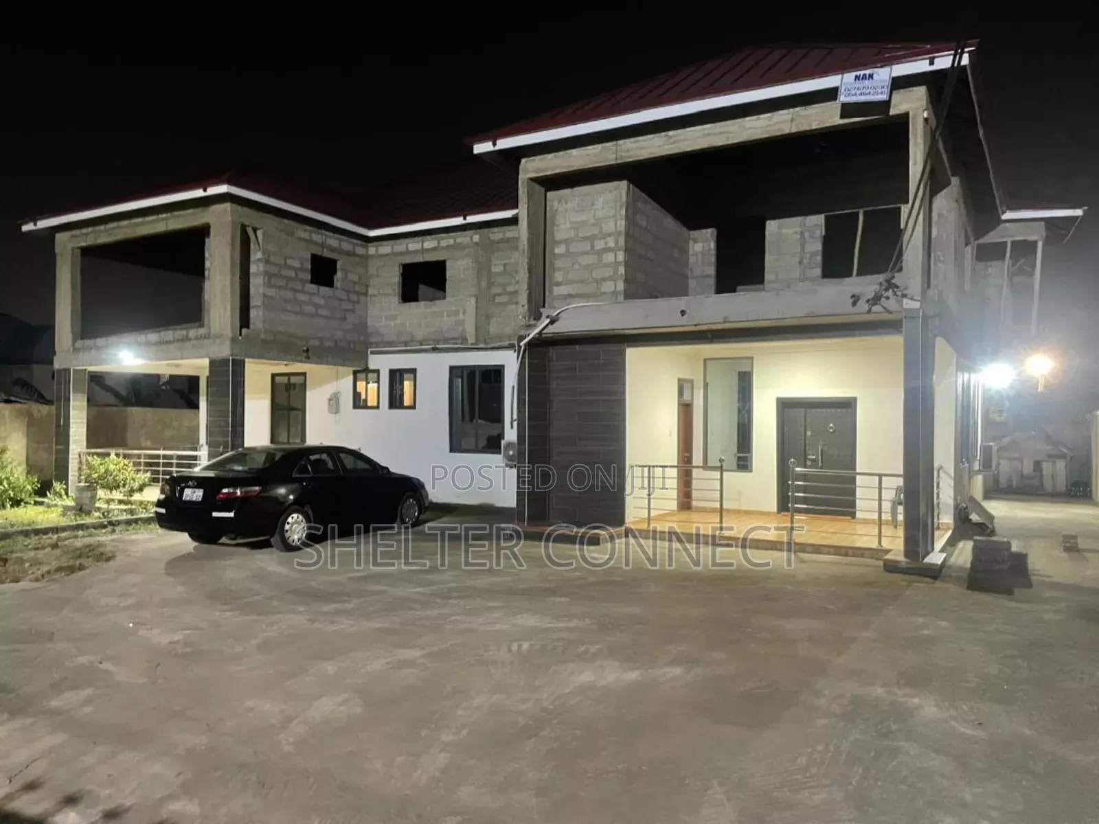 8bdrm Apartment in Pantang, Pentecost for sale in Pentecost