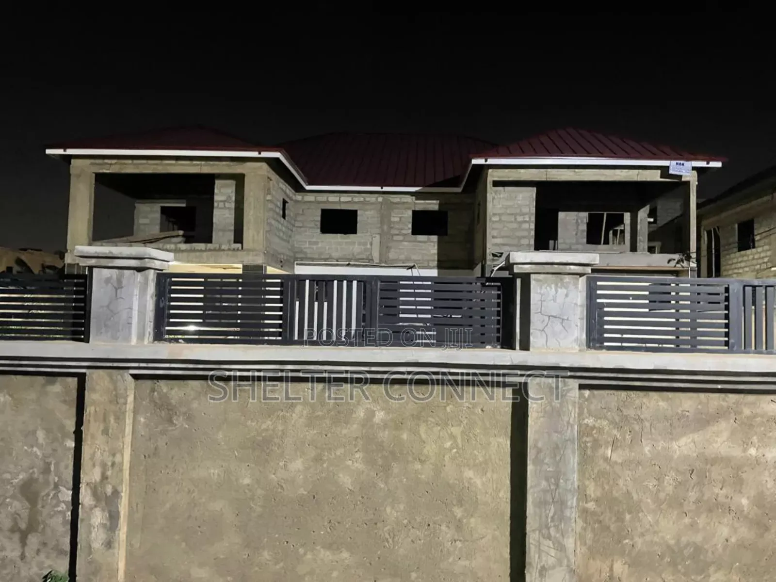 8bdrm Apartment in Pantang, Pentecost for sale in Pentecost