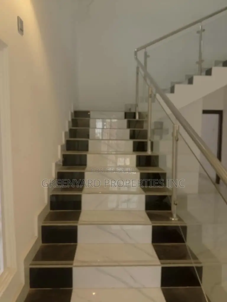 4bdrm Duplex in Achimota Mall for sale in Achimota