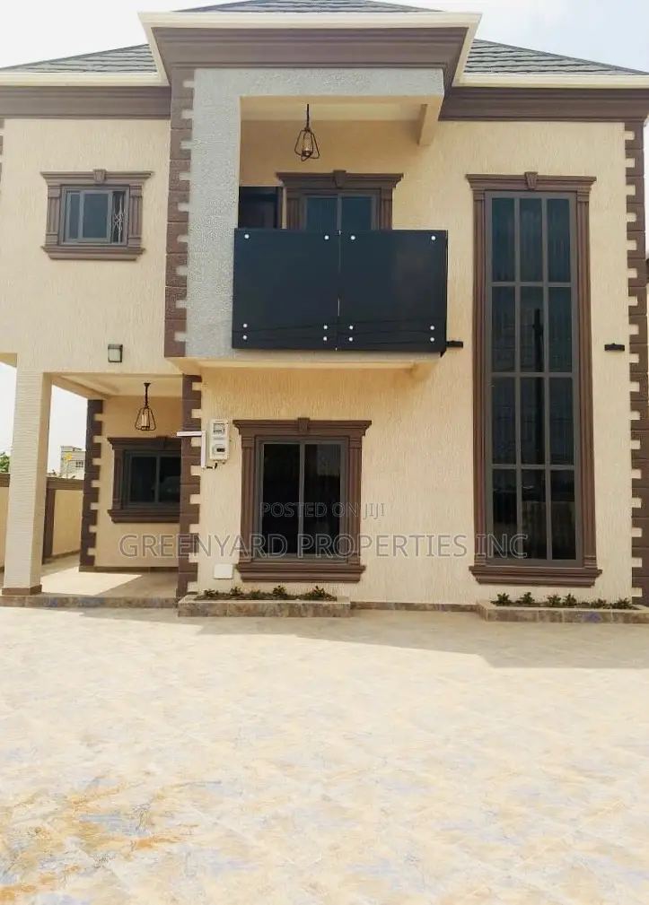 4bdrm Duplex in Achimota Mall for sale in Achimota