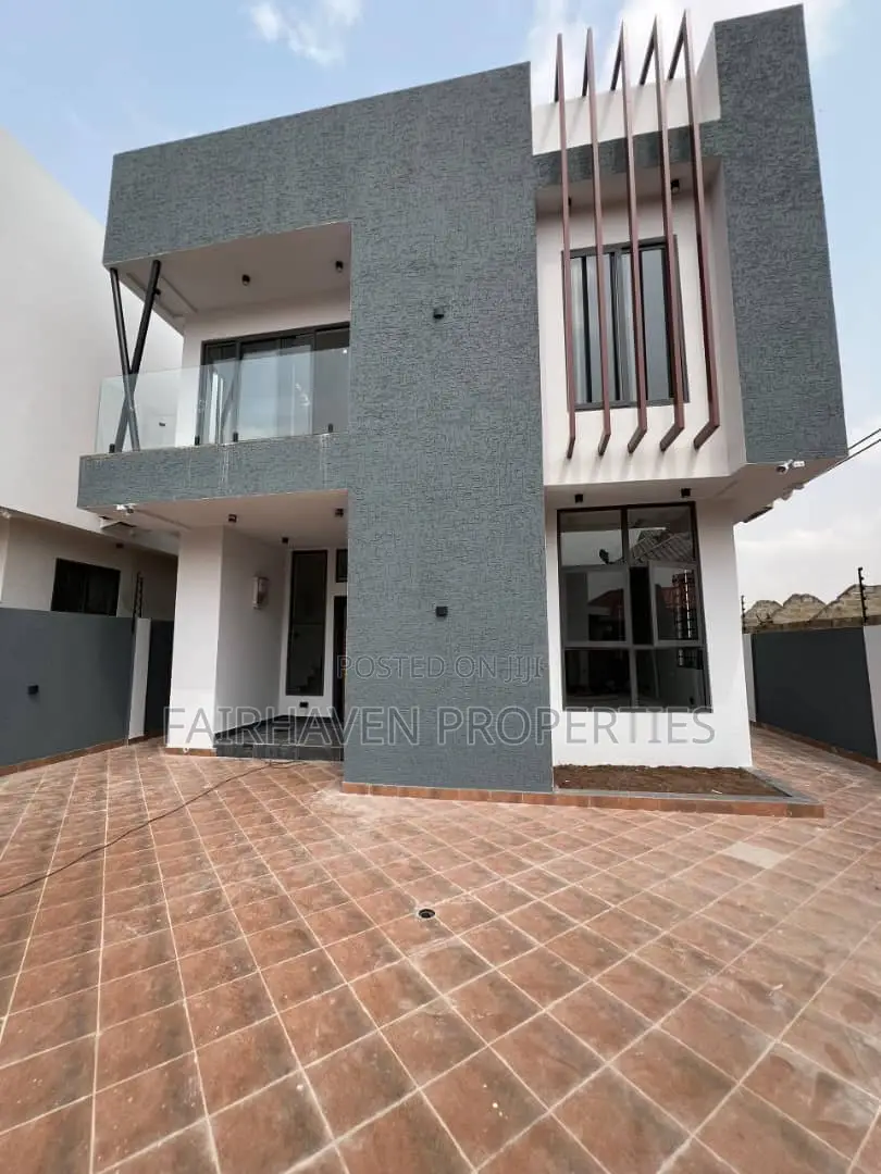3bdrm House in Oyarifa for sale in Oyarifa