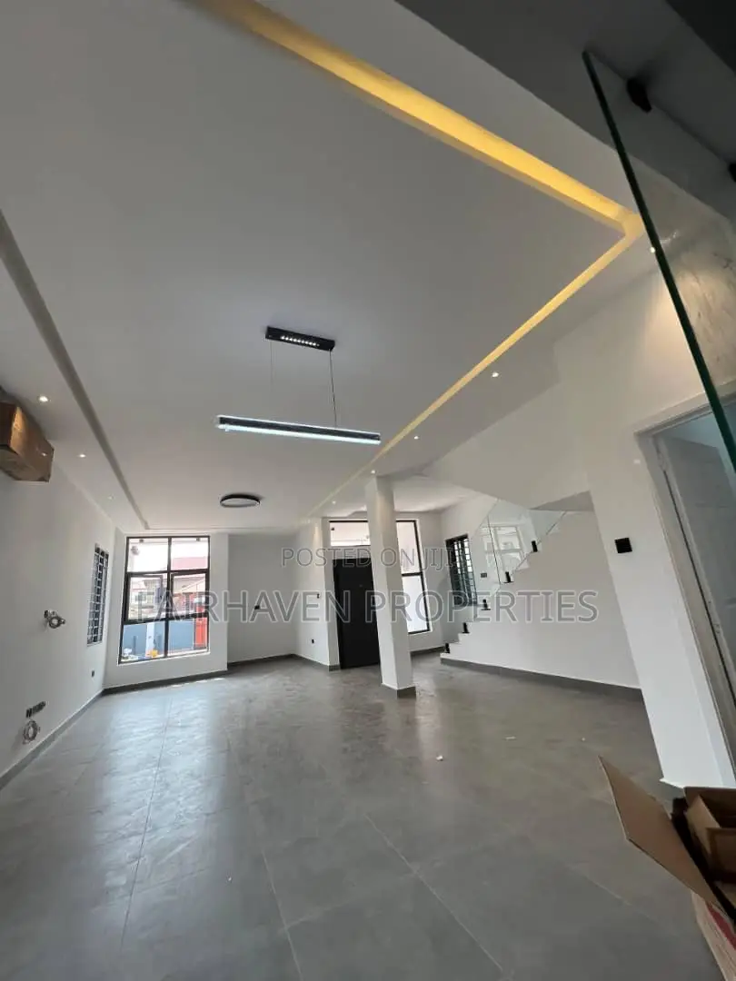 3bdrm House in Oyarifa for sale in Oyarifa