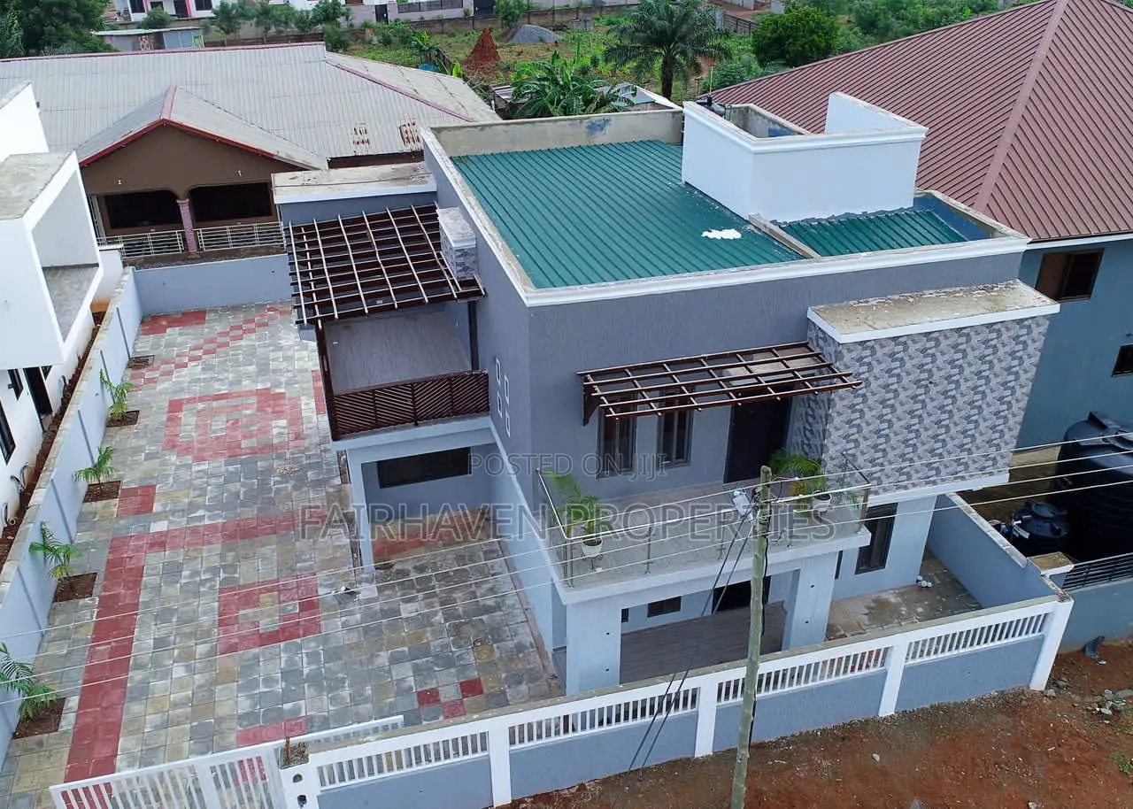 3bdrm House in Oyarifa for sale in Oyarifa