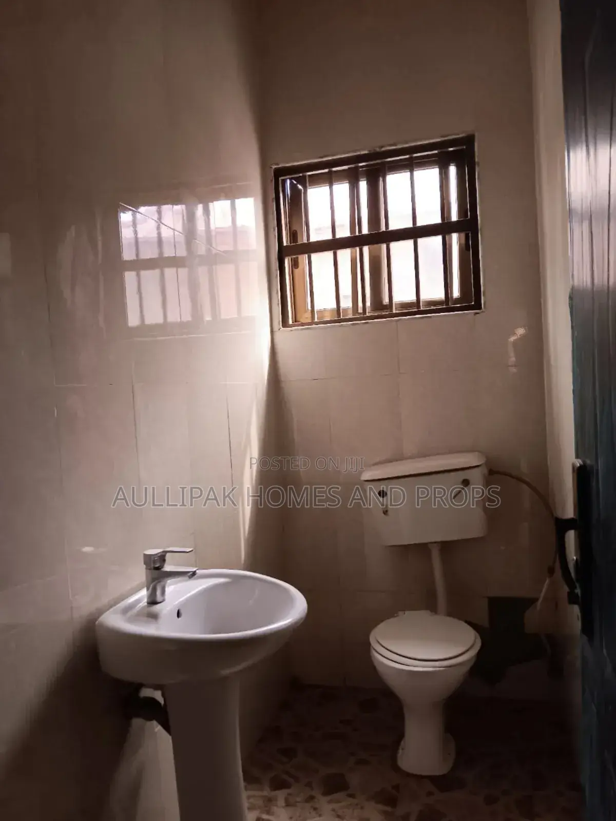 2bdrm Apartment in Esuonano, Accra Metropolitan for rent in Accra Metropolitan