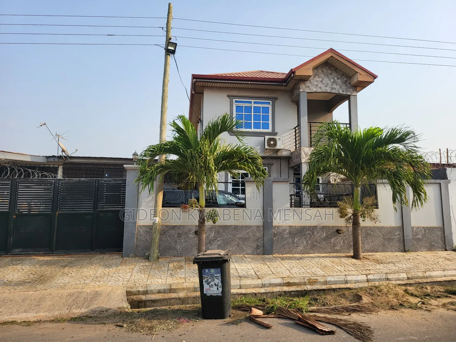 Furnished 4bdrm House in Sakumono Estate, Tema Metropolitan for sale in Tema Metropolitan