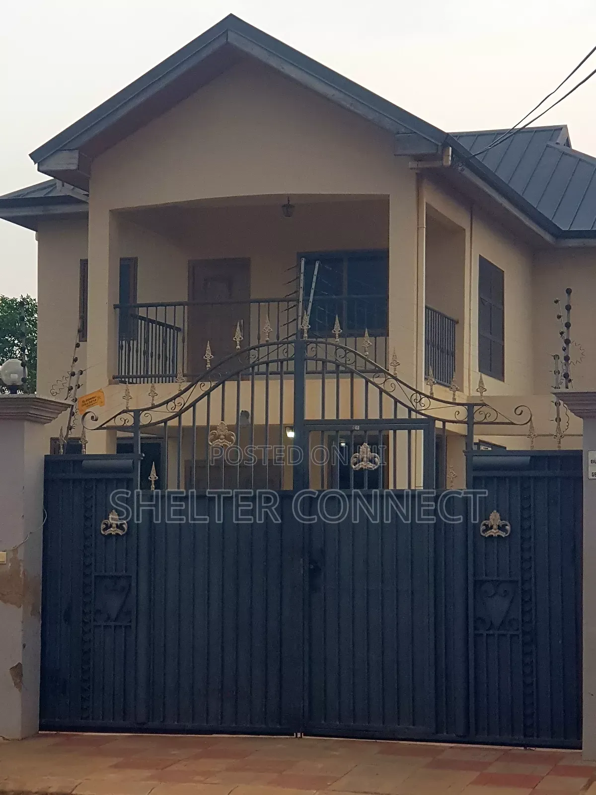 3bdrm Duplex in Oyarifa for sale in Oyarifa