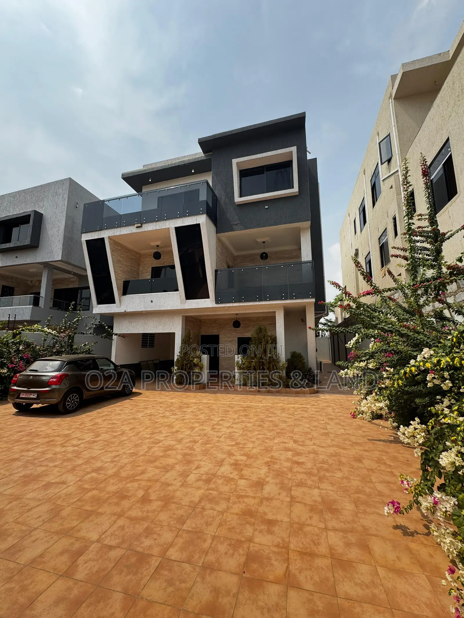 6bdrm House in East Airport for rent in Airport Residential Area