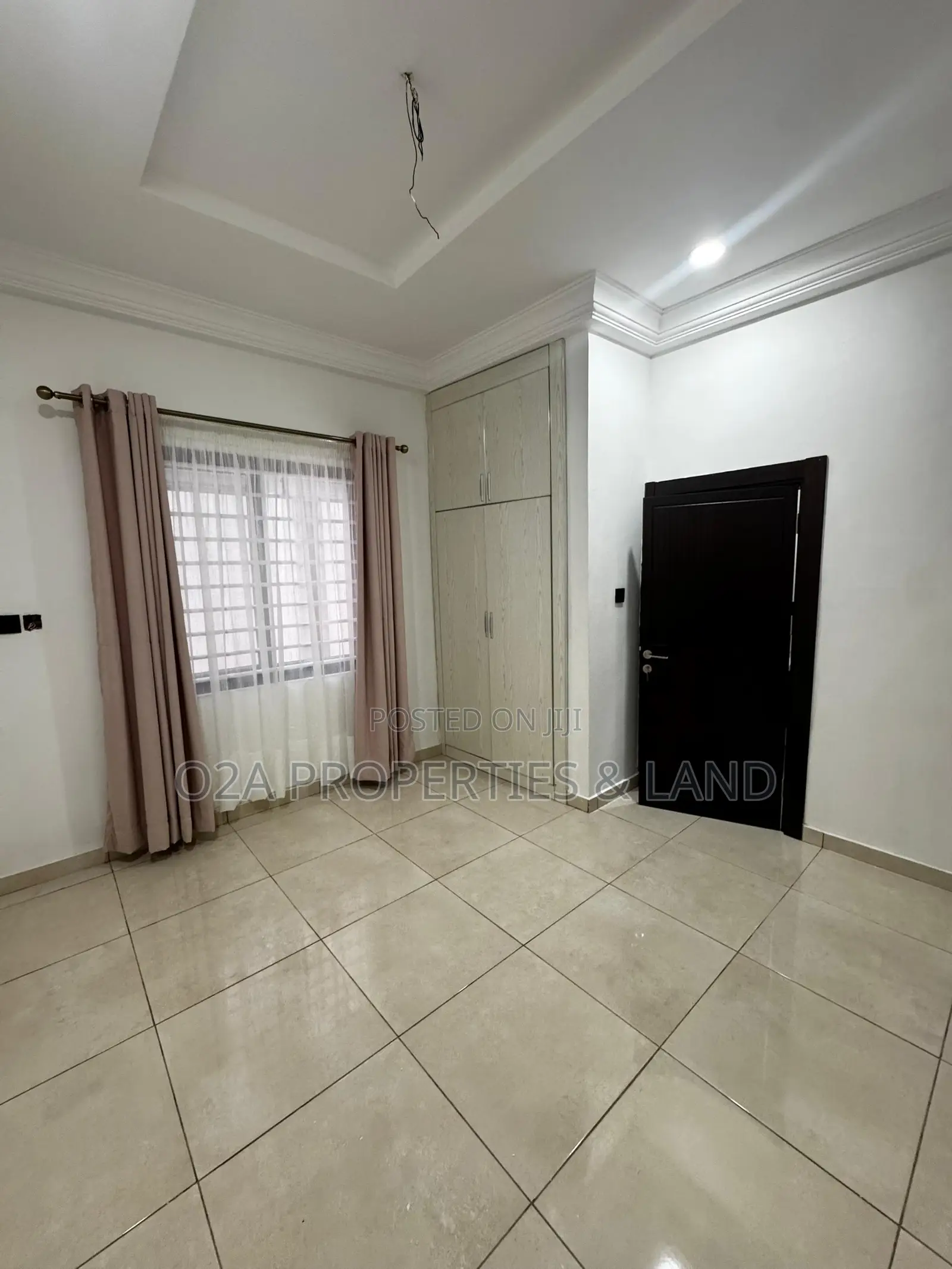 6bdrm House in East Airport for rent in Airport Residential Area