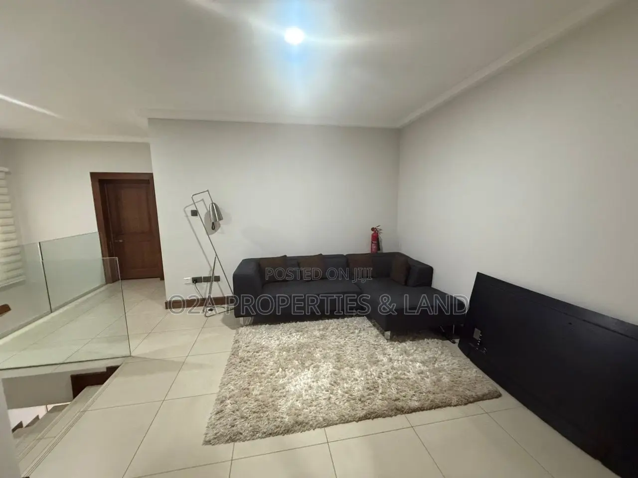 3bdrm Townhouse / Terrace in Labone for rent in Labone Junction