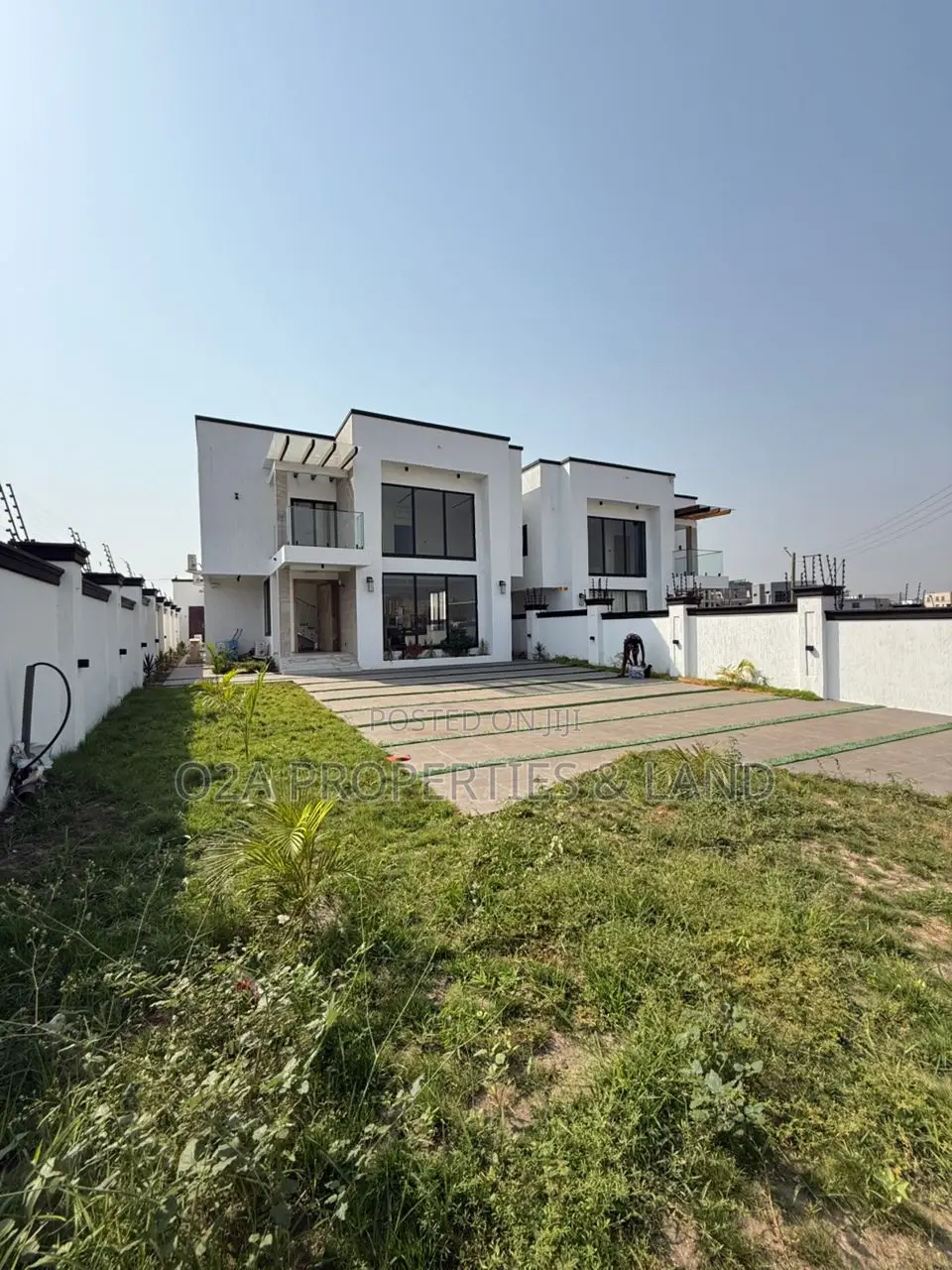 4bdrm House in East Airport for sale in Airport Residential Area