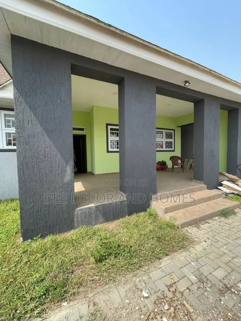 3bdrm House in Bee Decor & Homes, Adenta for sale in Adenta