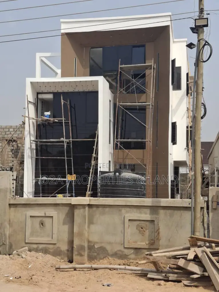 5bdrm House in East Legon Hills, Bawaleshie for sale in Bawaleshie
