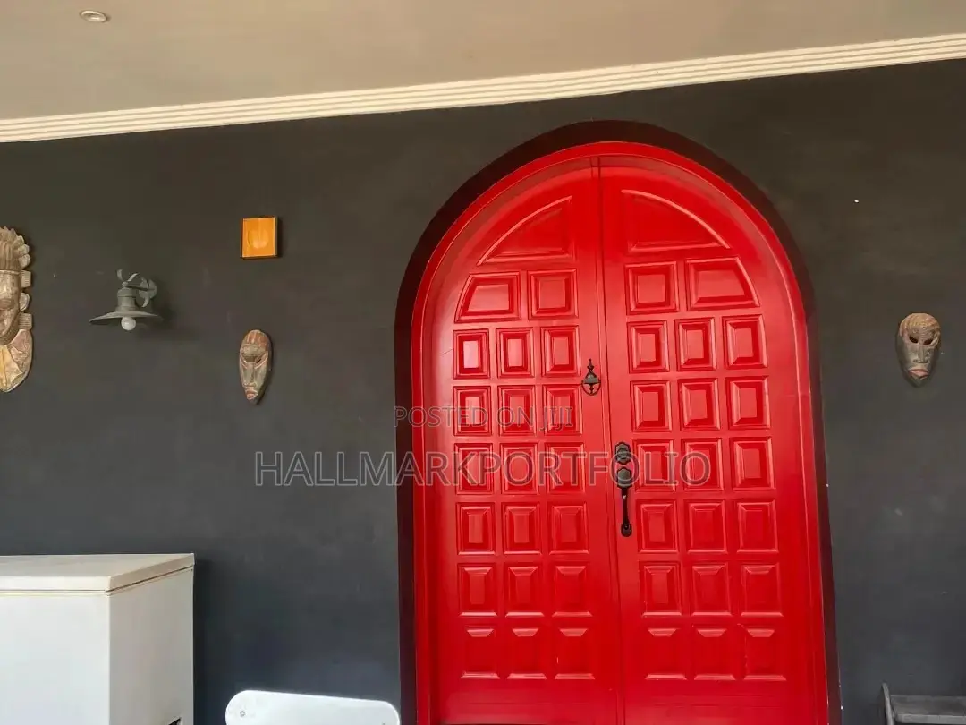9bdrm House in Amasaman Doboro for sale in Amasaman