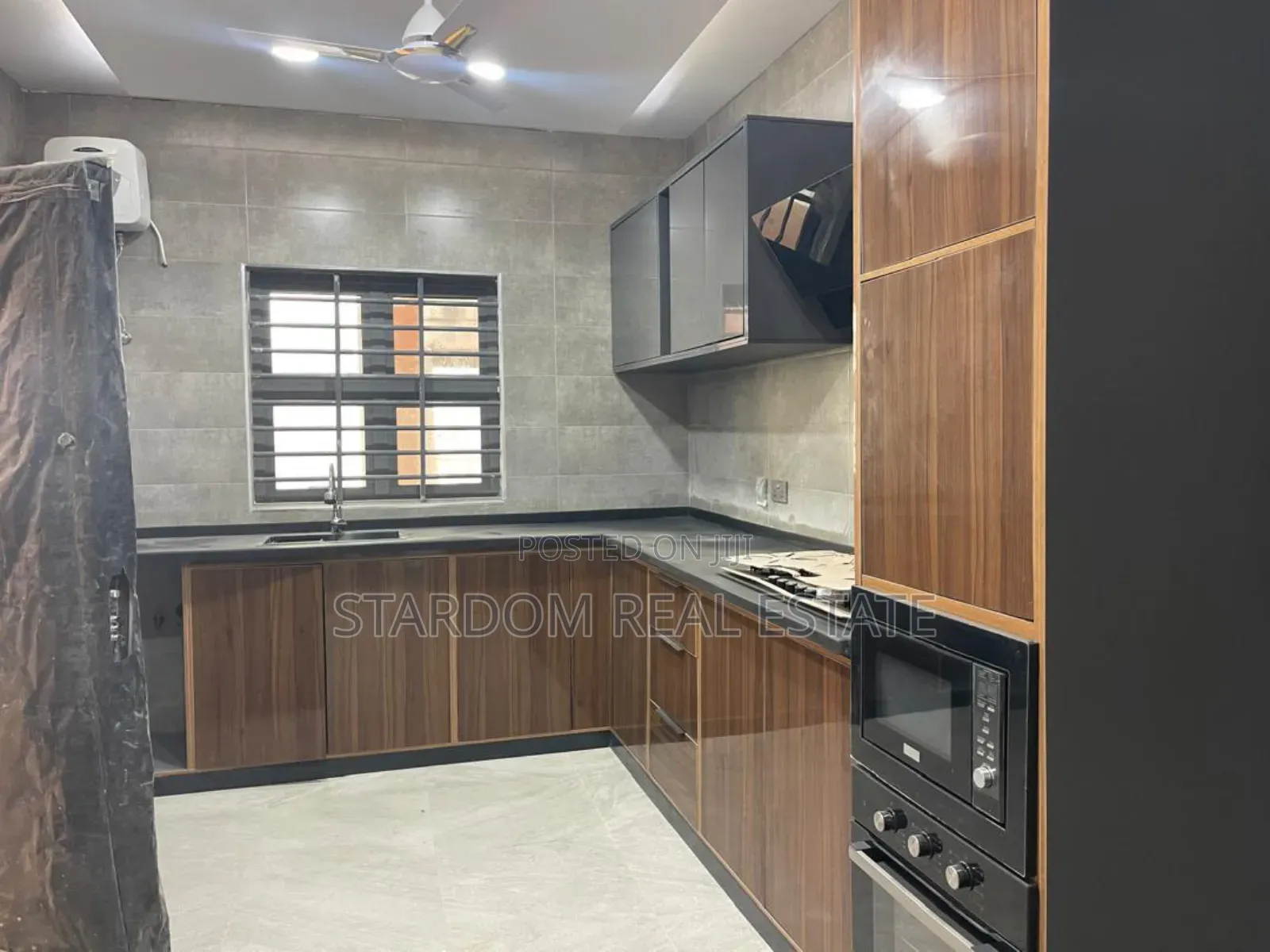 2bdrm Apartment in Emef, Lashibi for rent in Lashibi