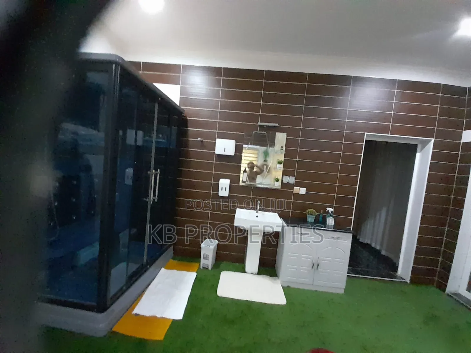 Furnished 6bdrm Duplex in Kb Properties, Spintex for rent in Spintex