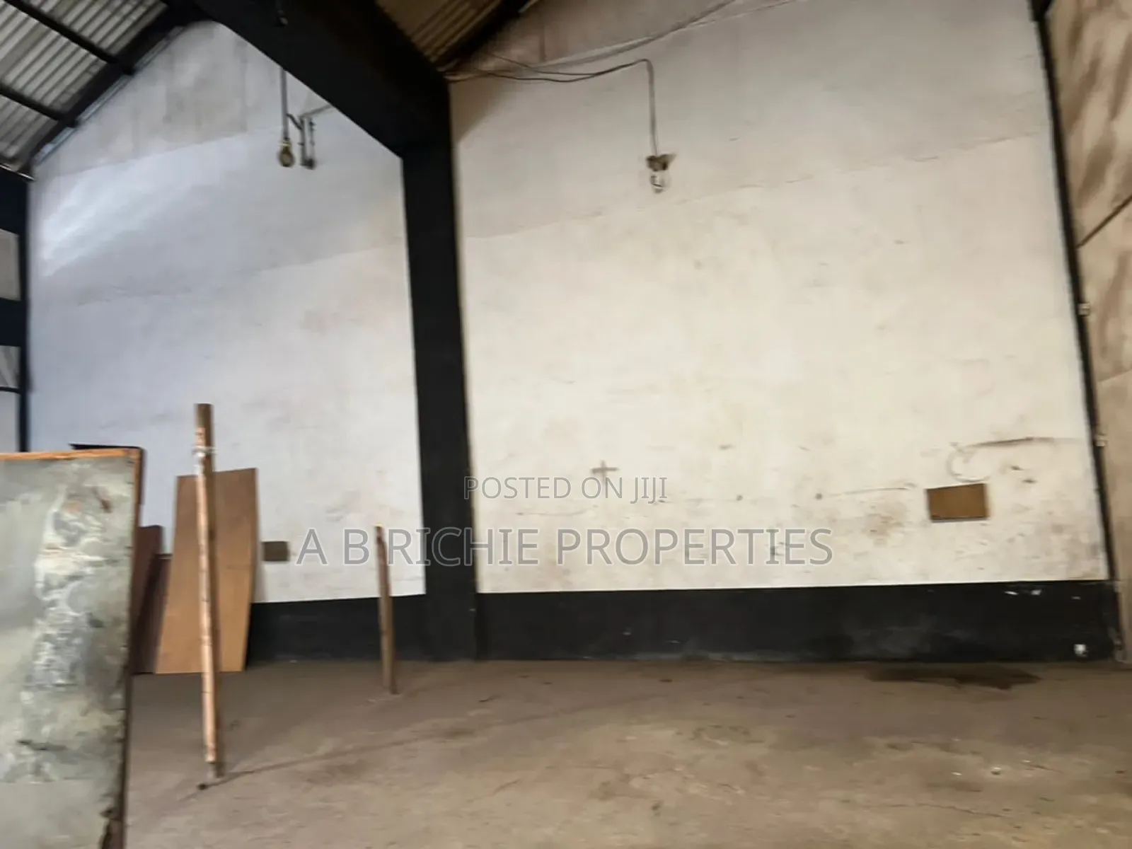 750sqm Warehouse for Rent at Achimota in Achimota