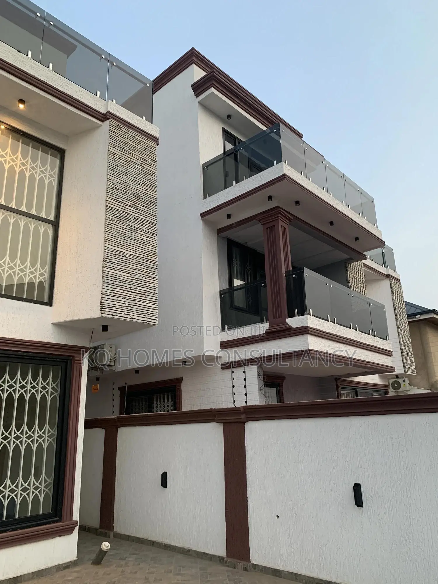 5bdrm House in East Legon for sale in East Legon