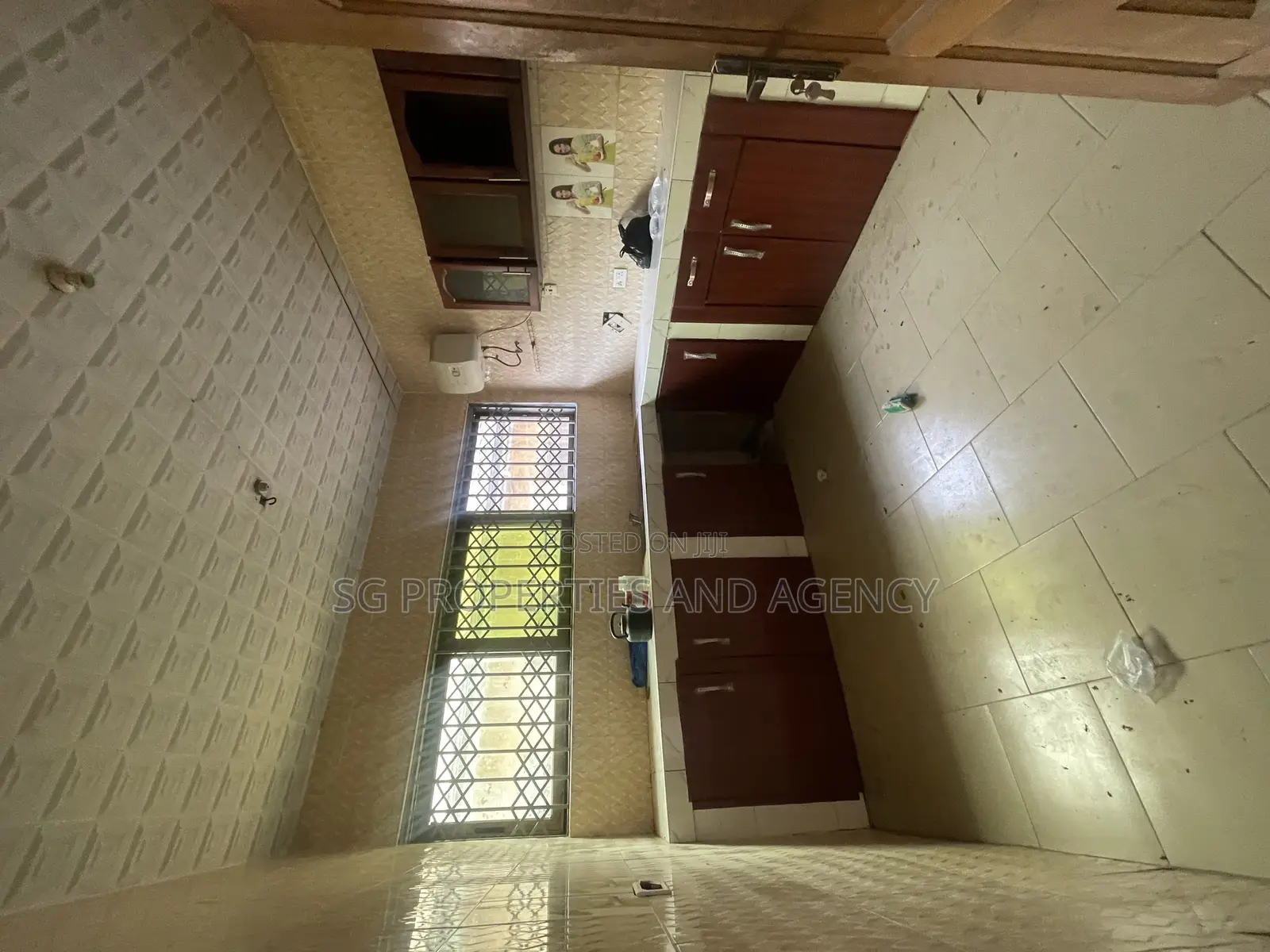 3bdrm Apartment in Lashibi, Spintex for rent in Spintex