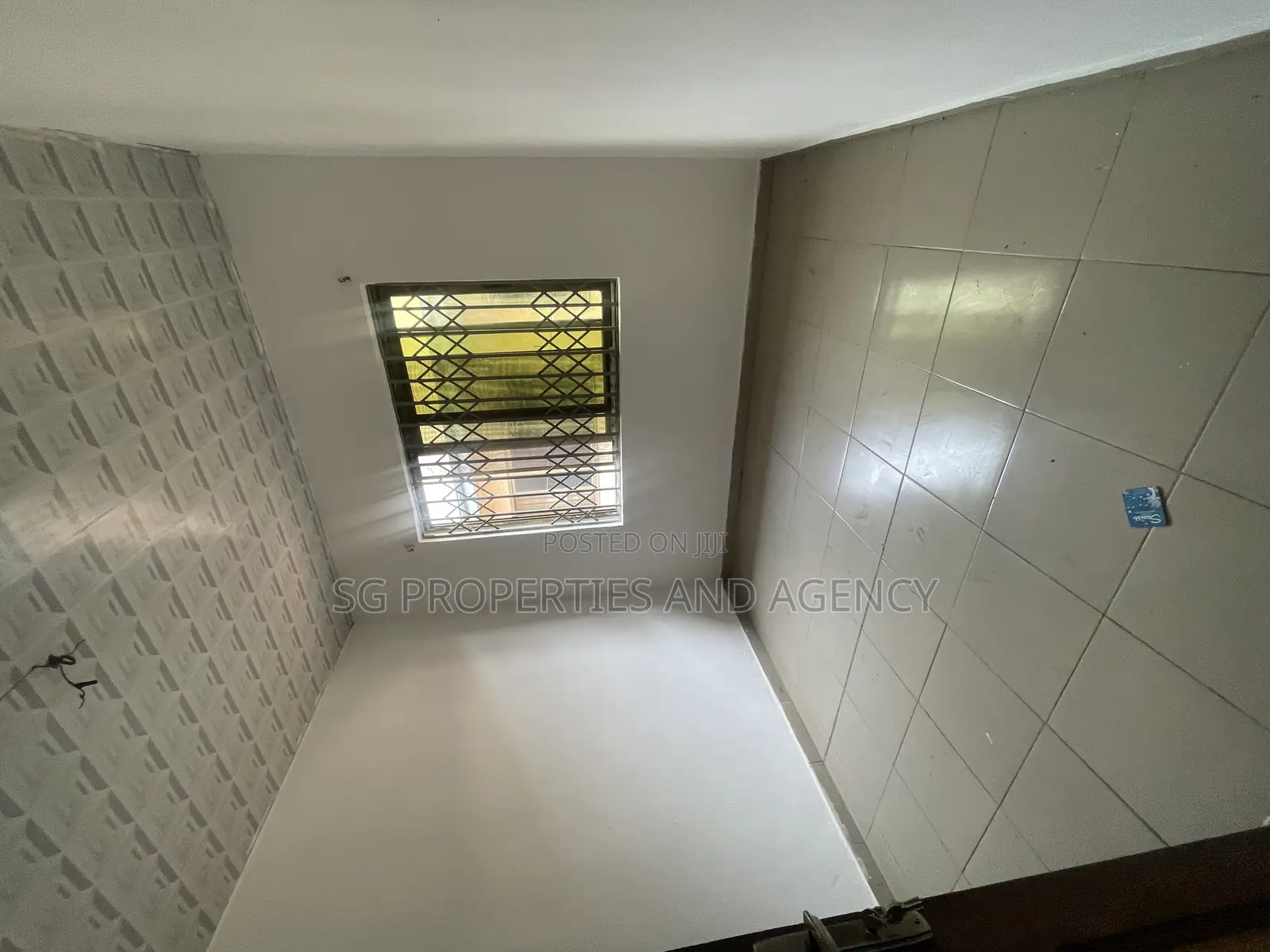 3bdrm Apartment in Lashibi, Spintex for rent in Spintex