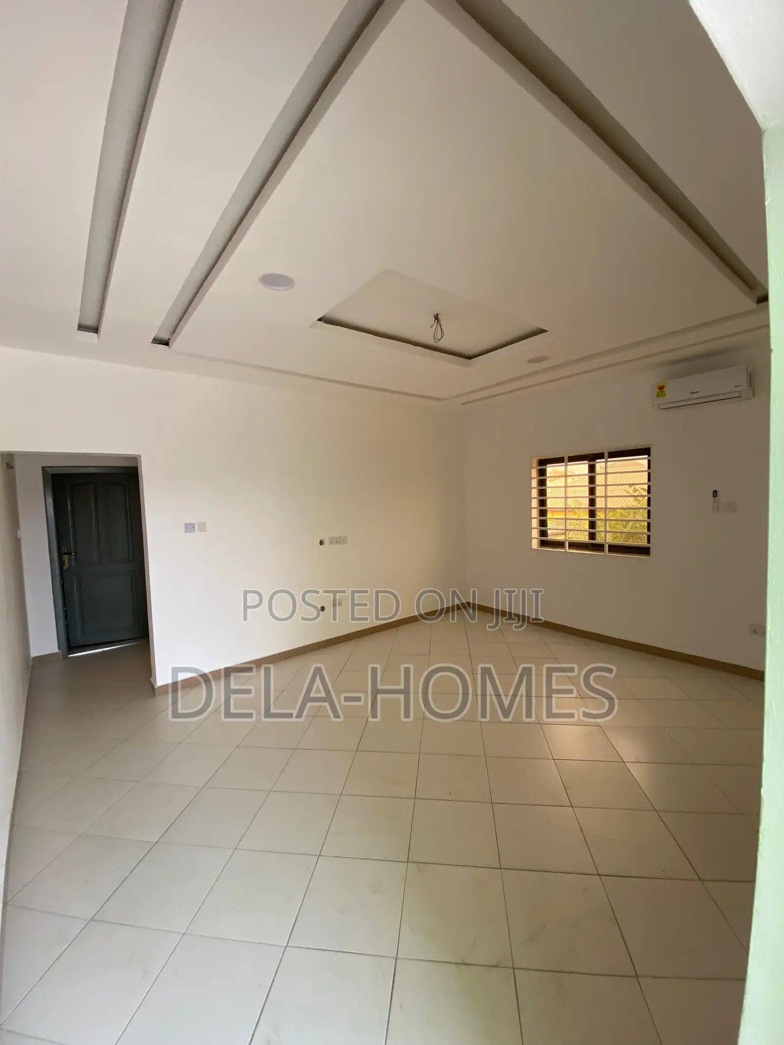 Newly Built Chamber N Hall Sc for Rent at Adenta  in Adenta
