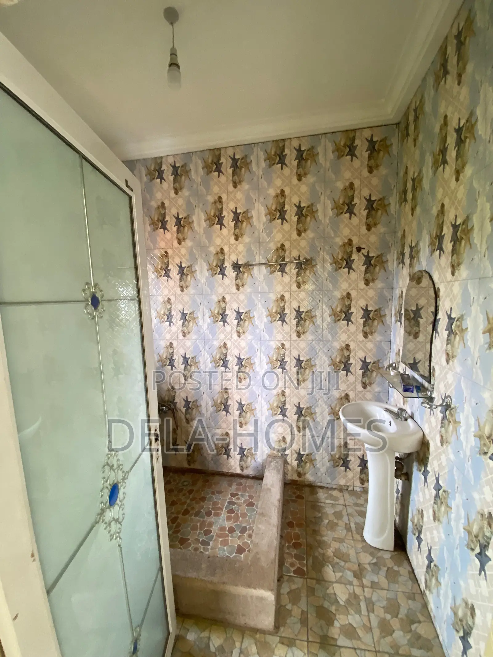 Chamber N Hall Sc for Rent at Adenta Frafraha. in Adenta