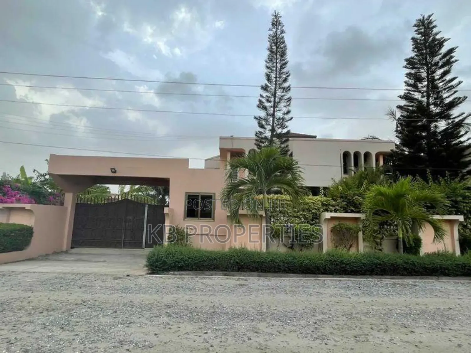 Furnished 5bdrm Duplex in Kb Properties, Spintex for rent in Spintex