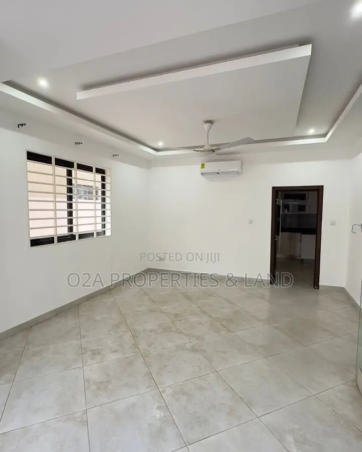 4bdrm House in East Legon Ogbojo for rent in New Legon