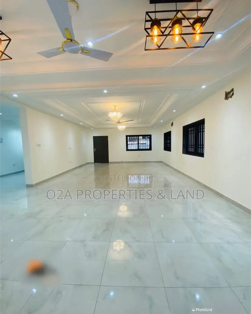4bdrm House in East Legon, A&C Mall Area for sale in A&C Mall Area