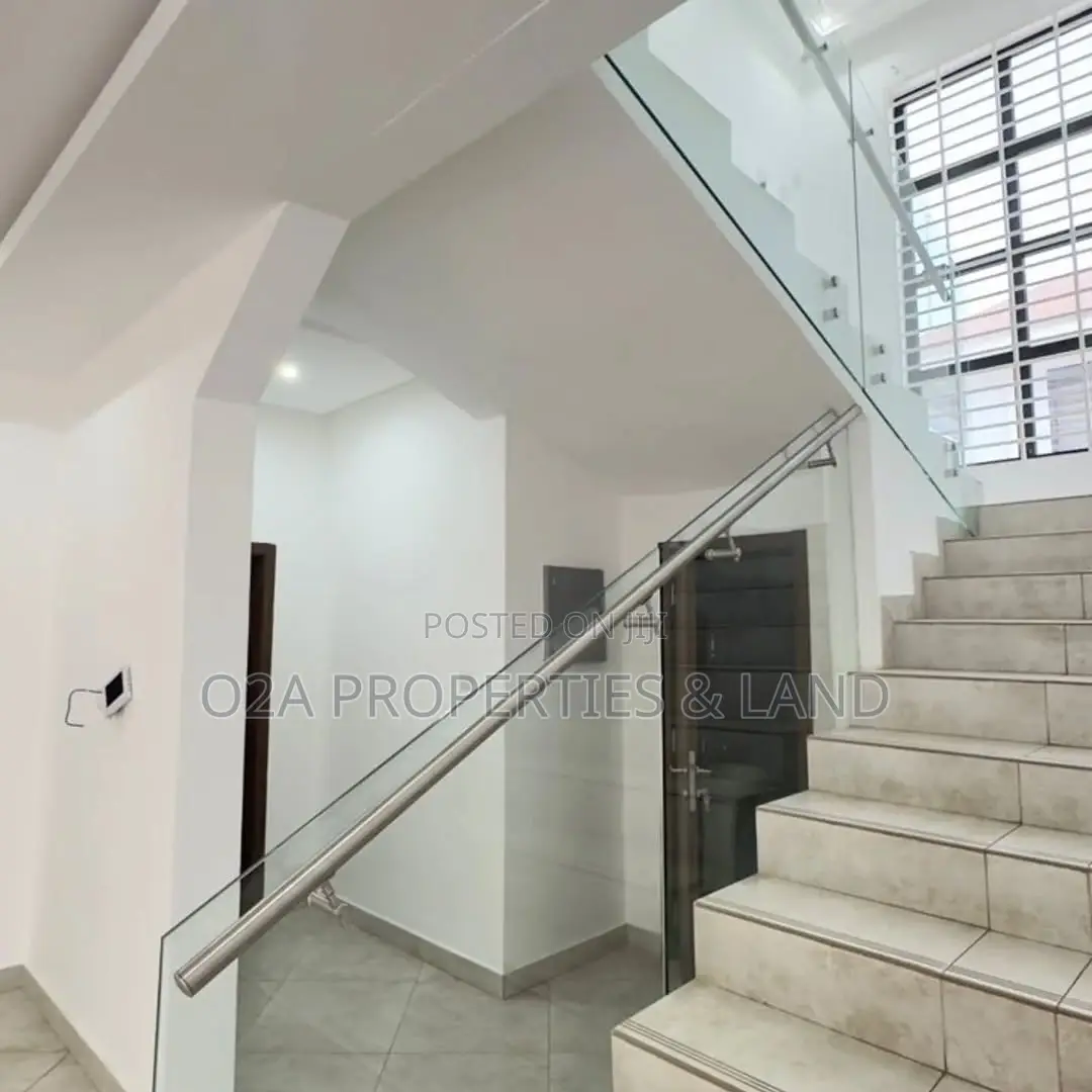 4bdrm House in East Legon Ogbojo, Ghana Link Area for rent in Ghana Link Area