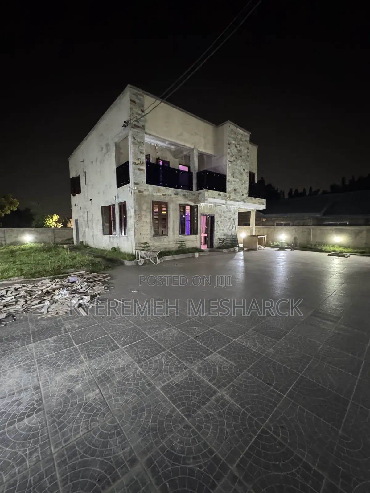 4bdrm Mansion in Ashongman, North Legon for sale in North Legon