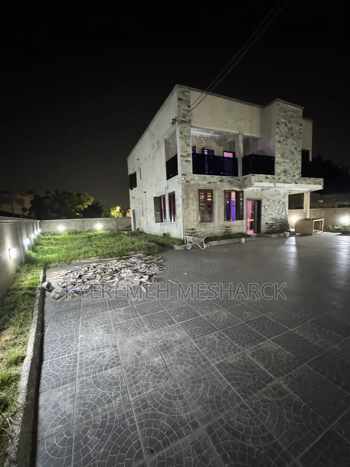 4bdrm Mansion in Ashongman, North Legon for sale in North Legon