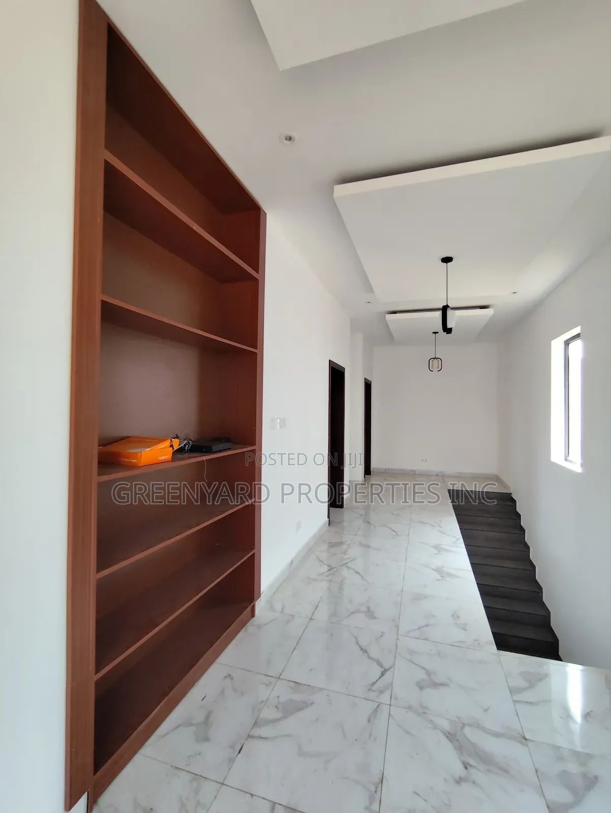 3bdrm Duplex in School Junction, Ashaley Botwe for sale in Ashaley Botwe