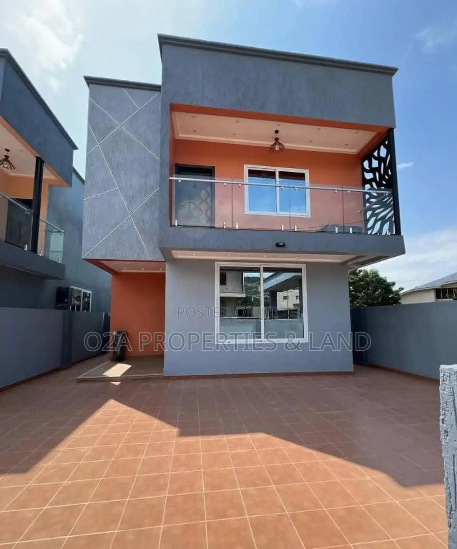 3bdrm House in Adenta, Oyarifa, New Site for sale in New Site