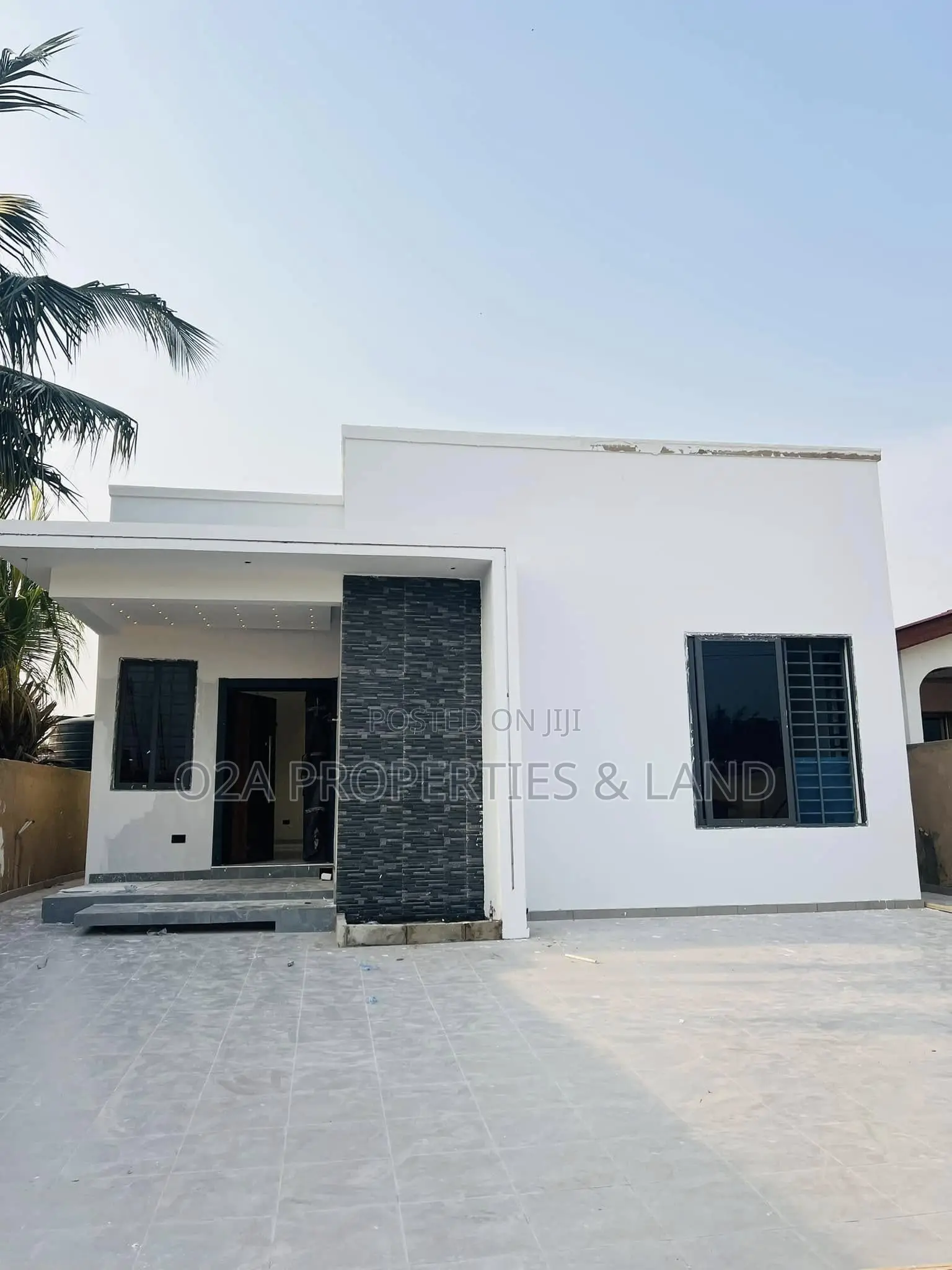 3bdrm House in Ashaley Botwe for sale in Lake Side Estate