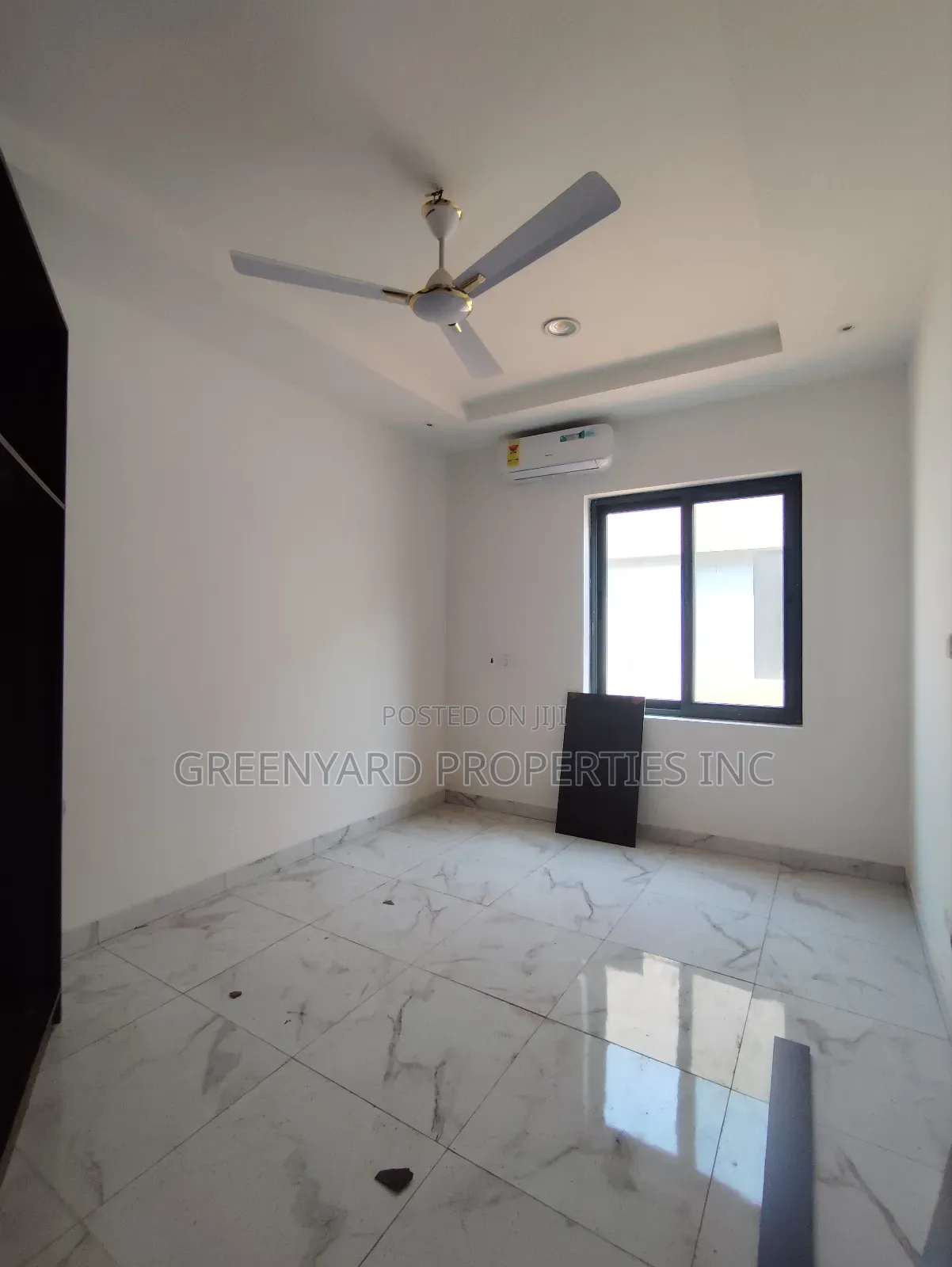 3bdrm Duplex in School Junction, Ashaley Botwe for sale in Ashaley Botwe