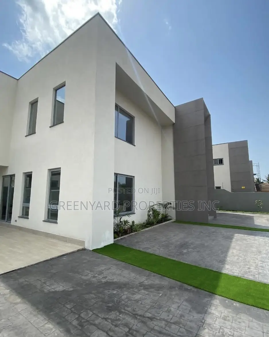 4bdrm Mansion in East Legon for sale in East Legon