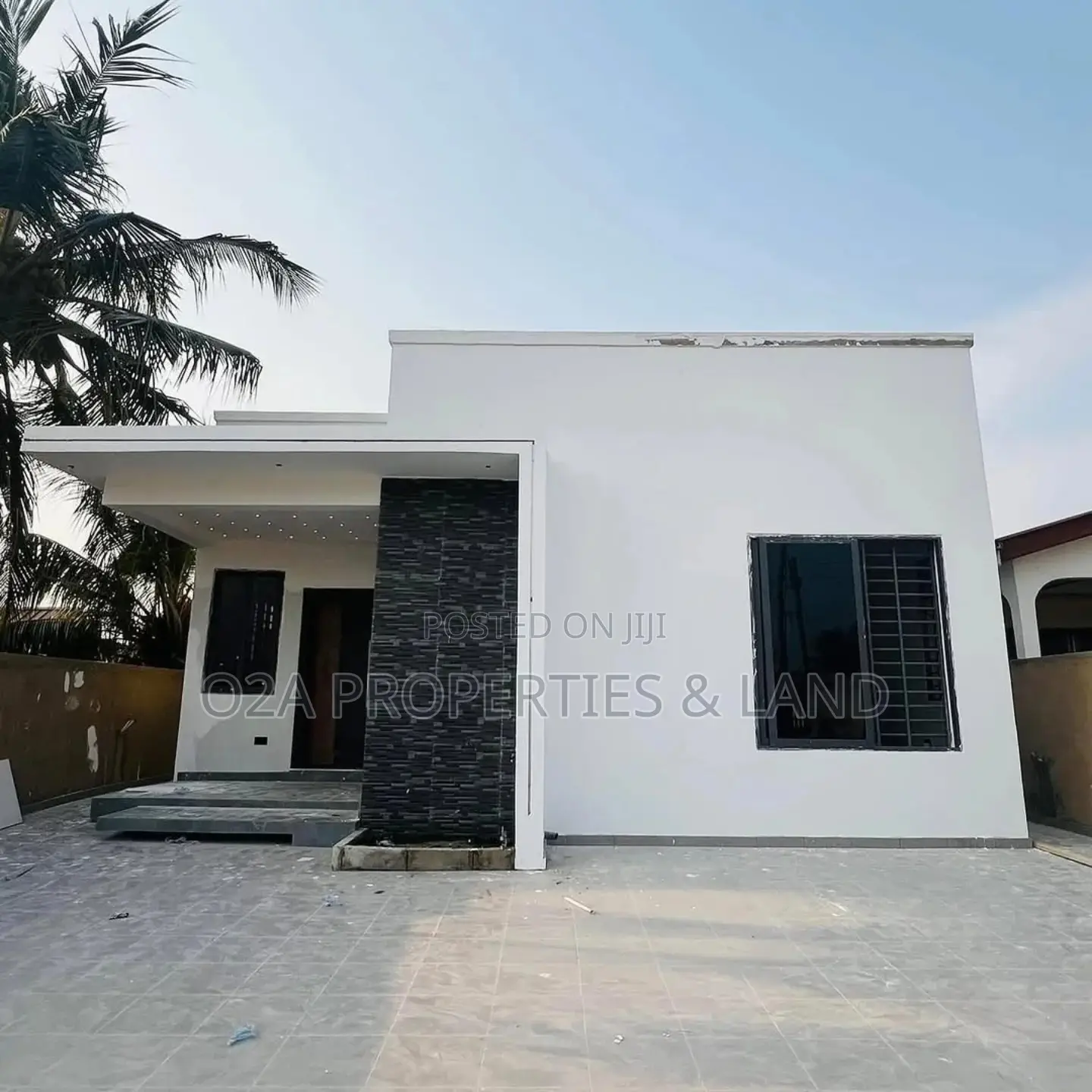 3bdrm House in Ashaley Botwe for sale in Lake Side Estate