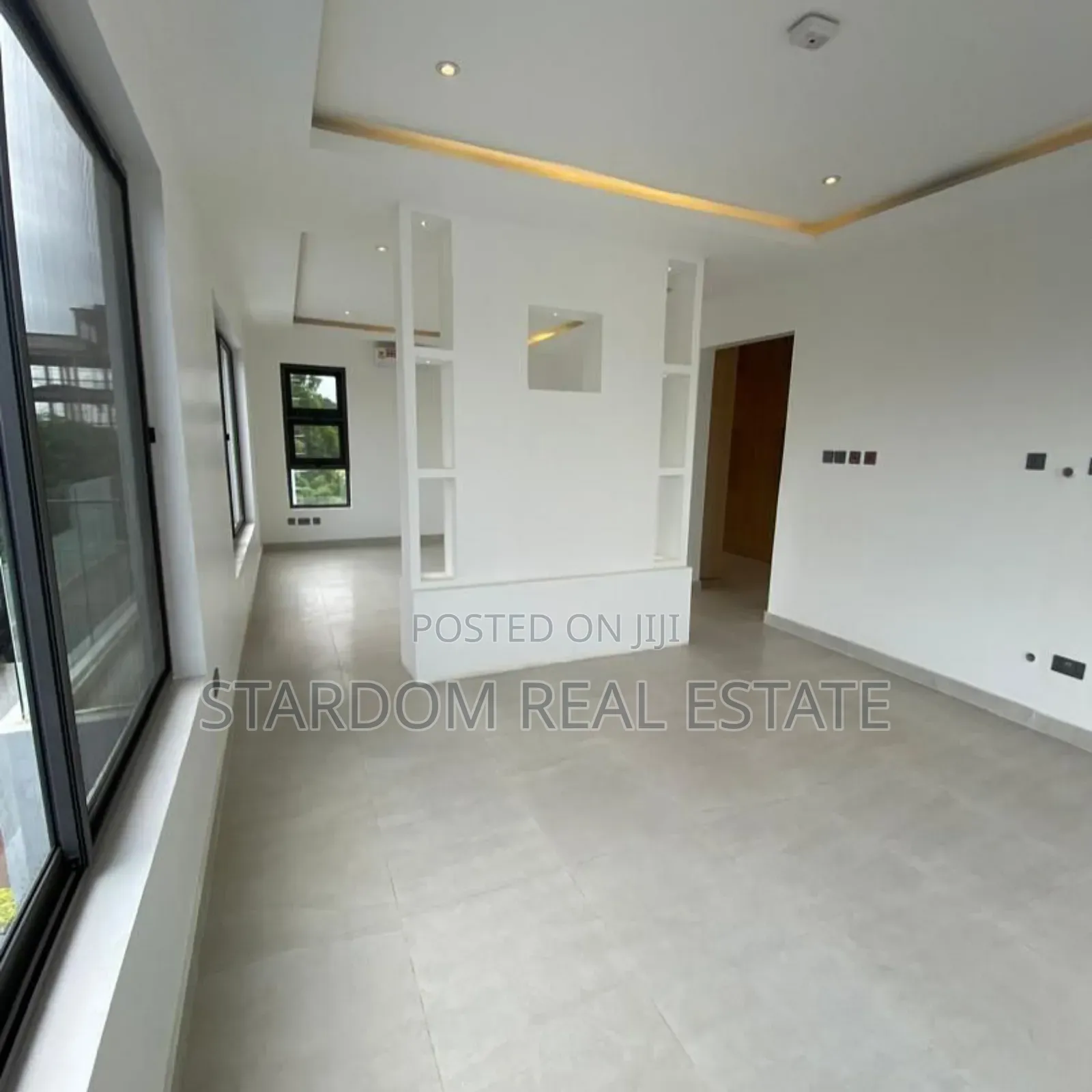 5bdrm Townhouse / Terrace in Cantonments for rent in Cantonments