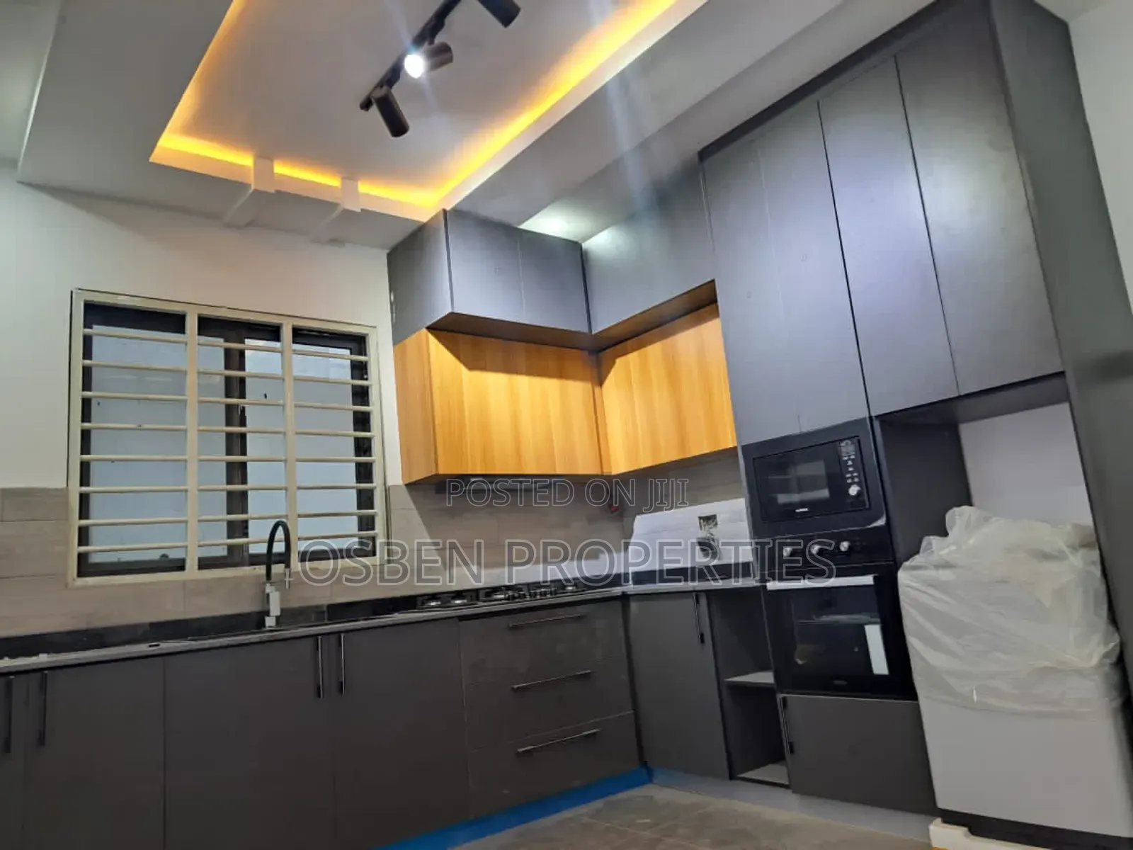 4bdrm Duplex in Osben Properties, Spintex for sale in Spintex