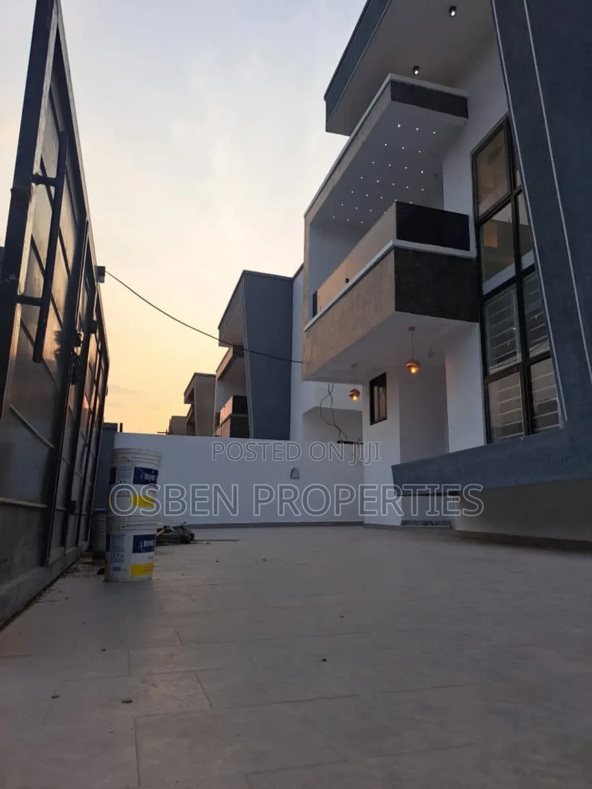 4bdrm Duplex in Osben Properties, Spintex for sale in Spintex