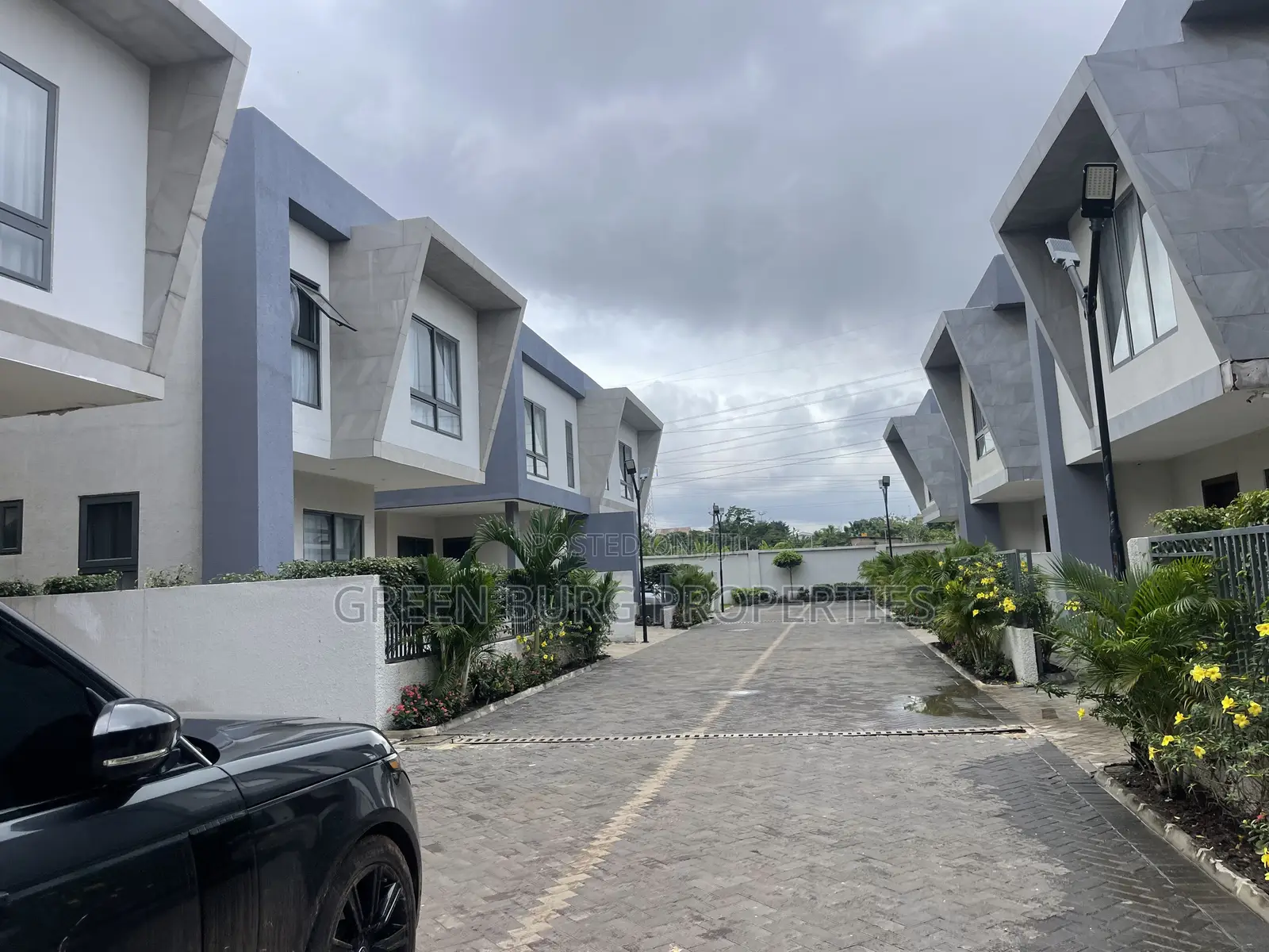 Furnished 3bdrm Townhouse / Terrace in East Legon for rent in East Legon