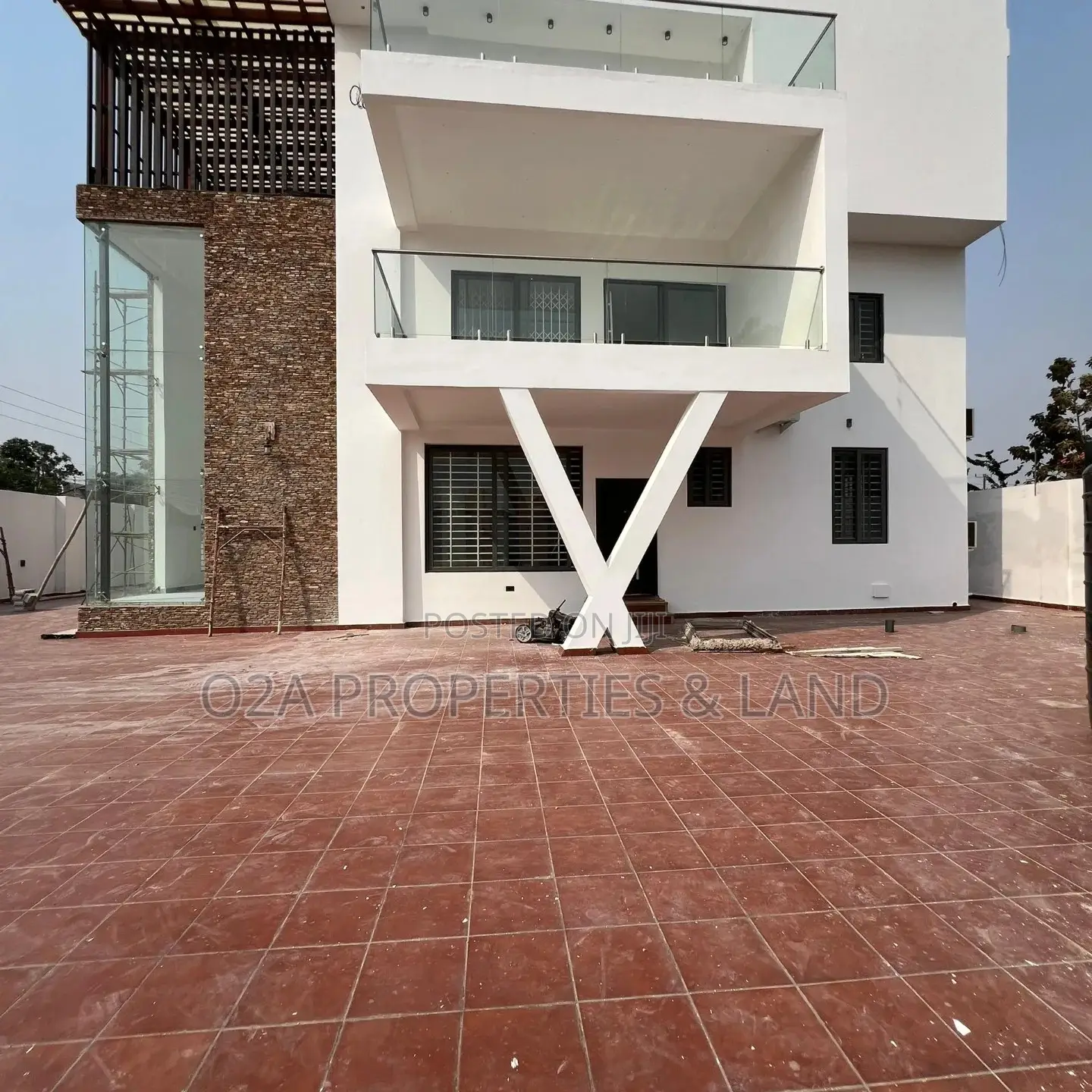 9bdrm House in Trasacco West, Ghana Link Area for sale in Ghana Link Area
