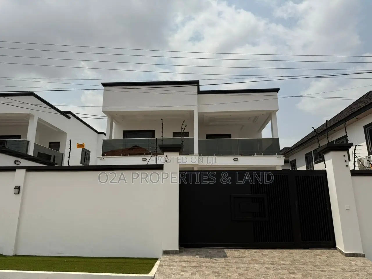 4bdrm House in East Legon, A&C Mall Area for sale in A&C Mall Area