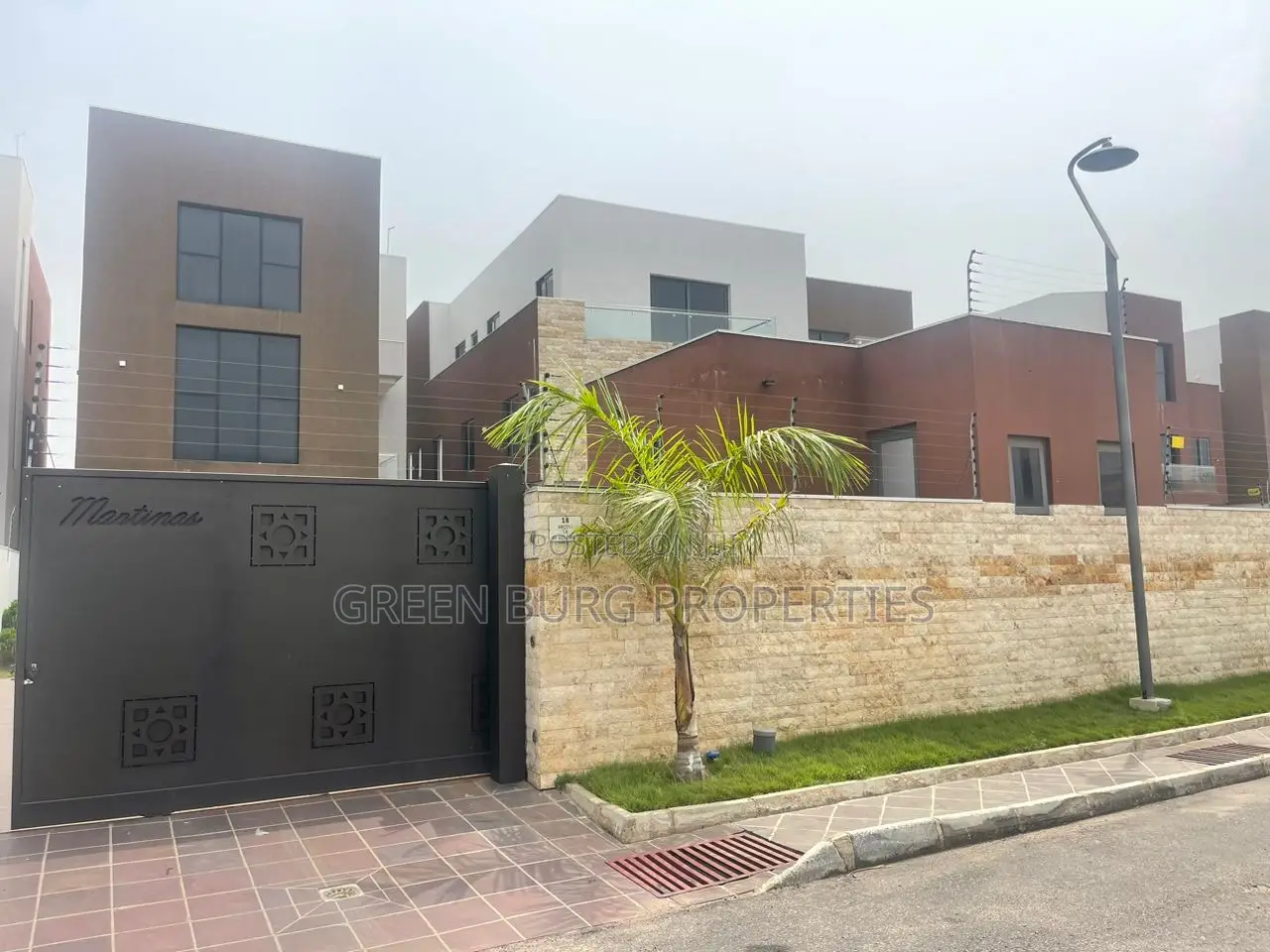 5bdrm House in East Legon for rent in East Legon
