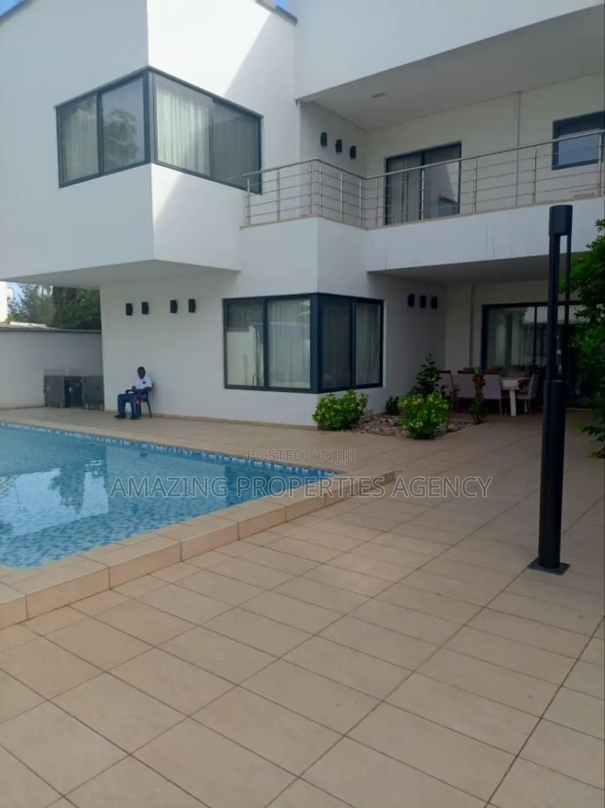Furnished 4bdrm House in Labone for rent in Labone