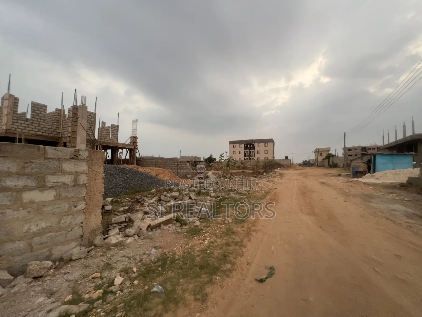 Half Plot in Sakumono for Quick Sale! in Tema Metropolitan