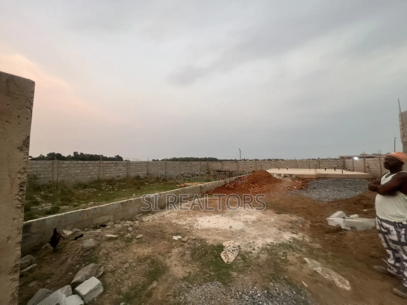 Half Plot in Sakumono for Quick Sale! in Tema Metropolitan